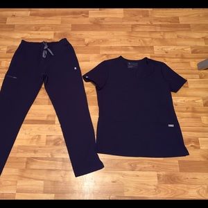 Fig Scrub top and bottoms